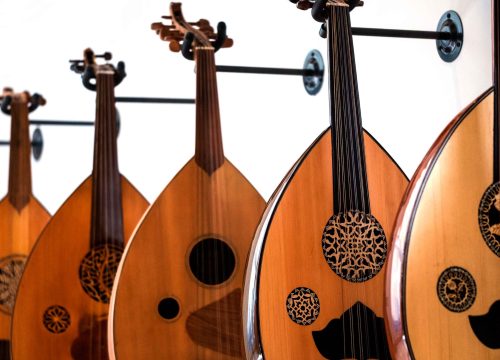 Crafting and playing the Oud